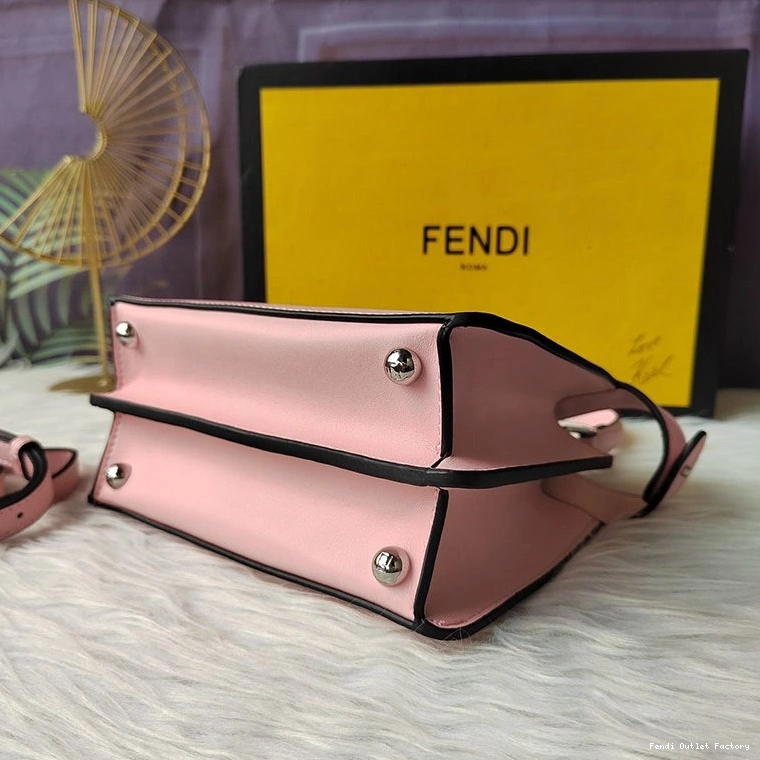 Vintage HOT Peekaboo Petite Pink Leather ISeeU Nappa Bag Fendi In 0802